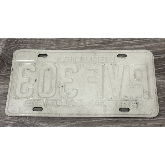 Vintage 1974 British Columbia License Plate Tag PVF-303 Blue w/ White CANADA - Picture 6 of 6